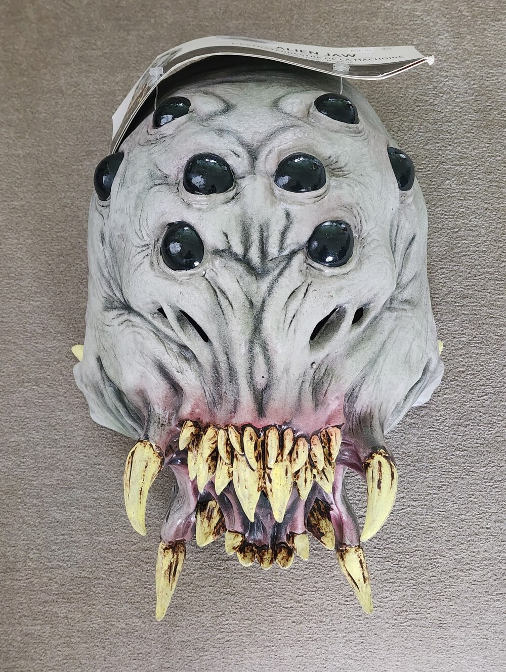 New With Tags Alien Jaw Halloween Face Costume Mask with Yellow Teeth